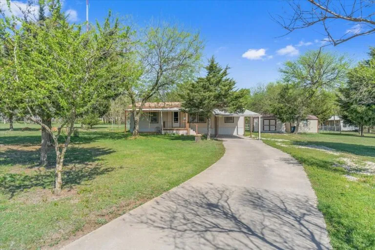 01 1147 HCR 4333 1 768x512