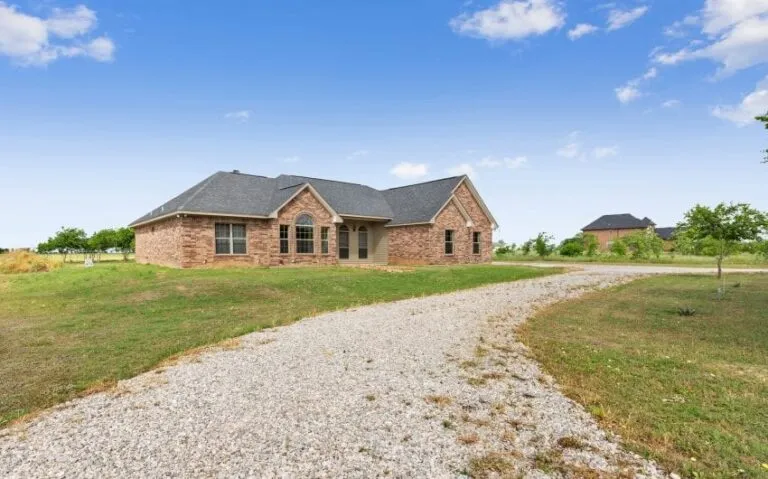 01 139 HCR 3131 3 mls 850x530 1 768x479