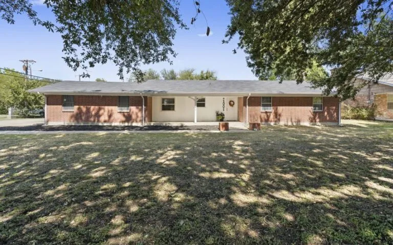 02 1001 Corsicana 2 mls 850x530 1 768x479