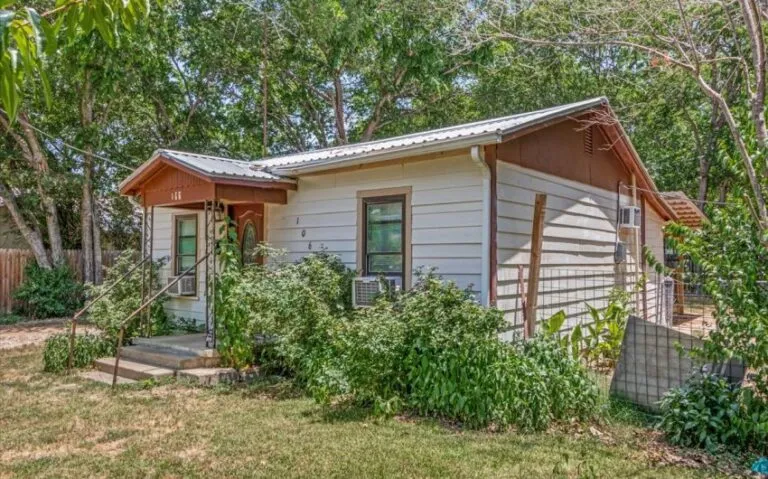 04 106 N Thompson 2 850x530 1 768x479