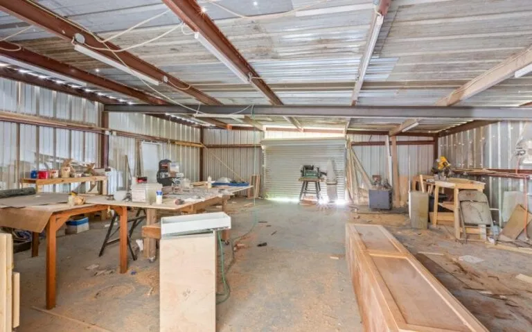 04 1000 E Jefferson 17 mls 1 850x530 1 768x479