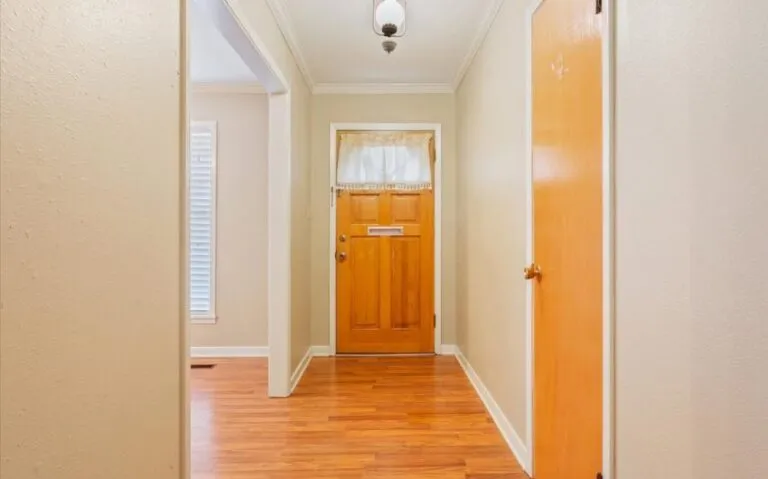 05 1016 E Franklin St 5 850x530 1 768x479