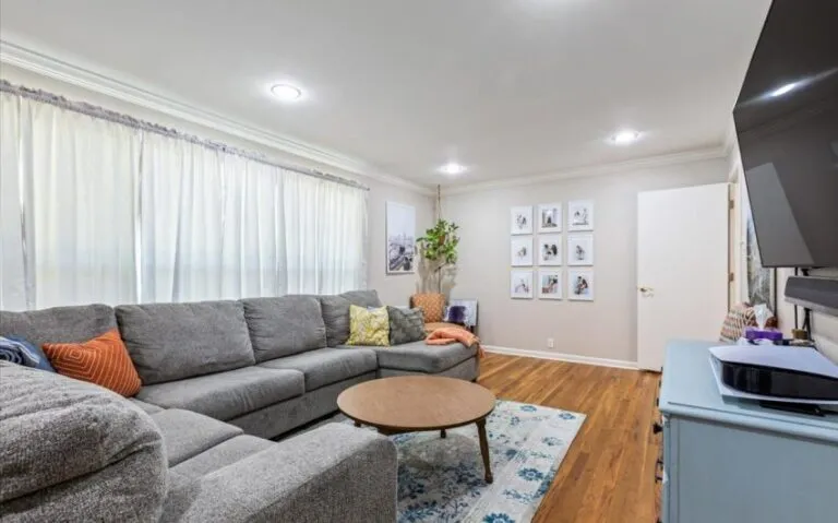 05 320 Carr St 4 850x530 1 768x479