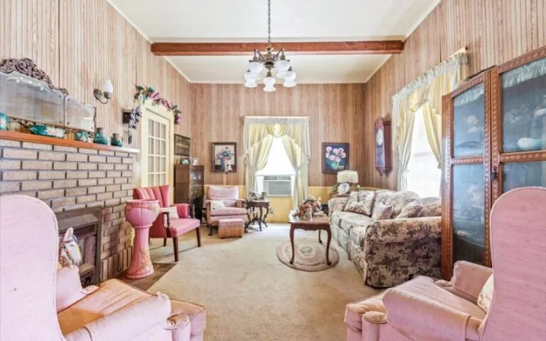 05 631 E Elm 3 Copy 850x530 1 768x479