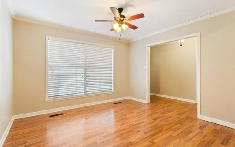 06 1016 E Franklin St 7 850x530 1 768x479