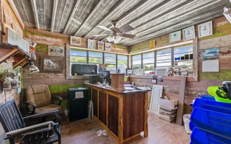 07 1000 E Jefferson 20 mls 850x530 1 768x479