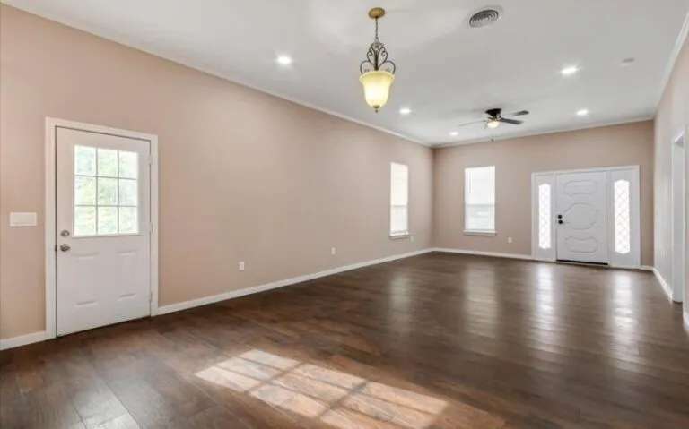 08 200 Francis St 10 Copy 850x530 1 768x479