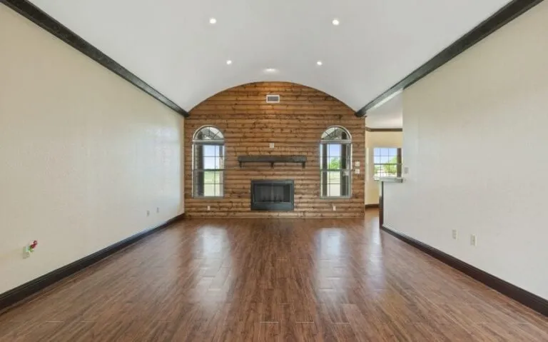 08 139 HCR 3131 8 mls 850x530 1 768x479