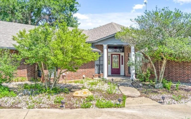 09 1624 HCR 2302 S 6 850x530 1 768x479