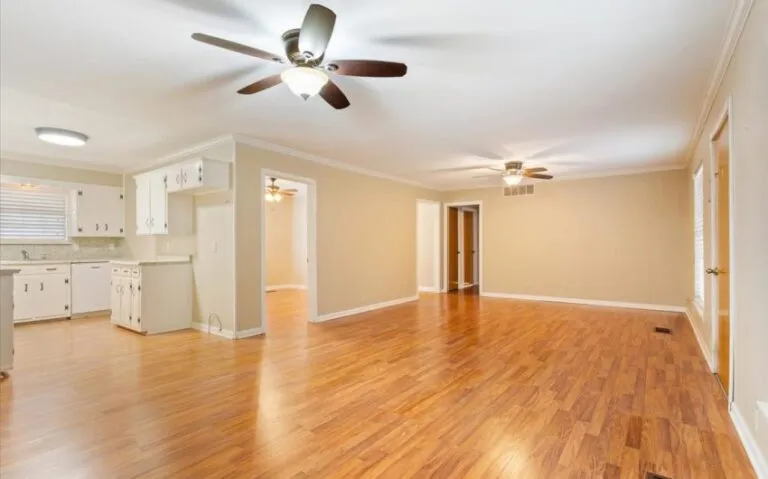 11 1016 E Franklin St 10 850x530 1 768x479