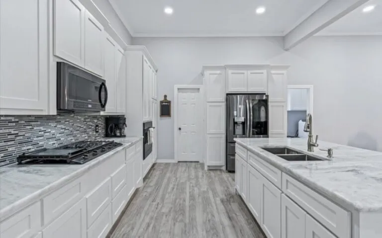 11 409 E Walnut 11 850x530 1 768x479