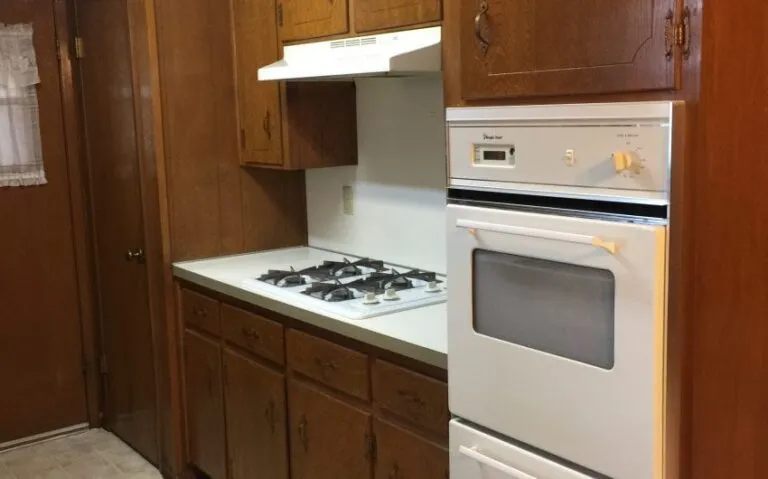 110 Mock Kitchen stove e1500328917234 850x530 1 768x479