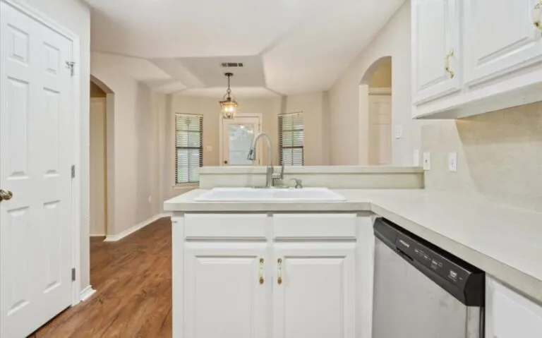 13 6209 St Hwy 171 14 850x530 1 768x479