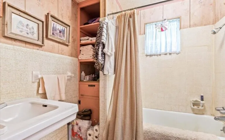 13 631 E Elm 13 Copy 850x530 1 768x479