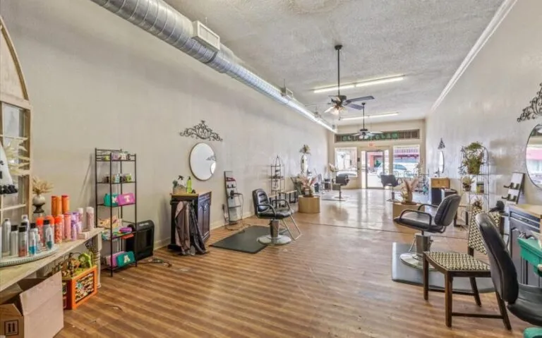 15 115 E Franklin 10 850x530 1 768x479