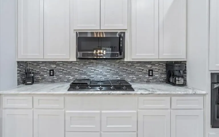 15 409 E Walnut 14 850x530 1 768x479