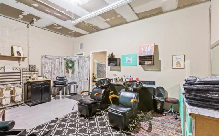 18 115 E Franklin 13 850x530 1 768x479