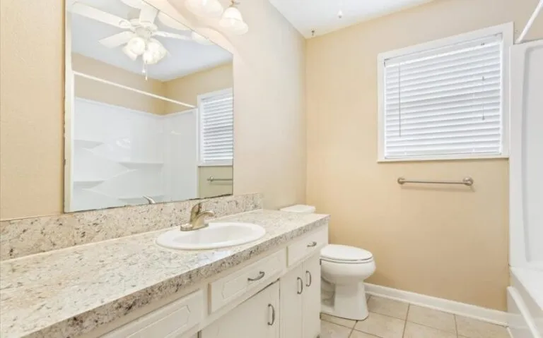 19 1016 E Franklin St 20 850x530 1 768x479