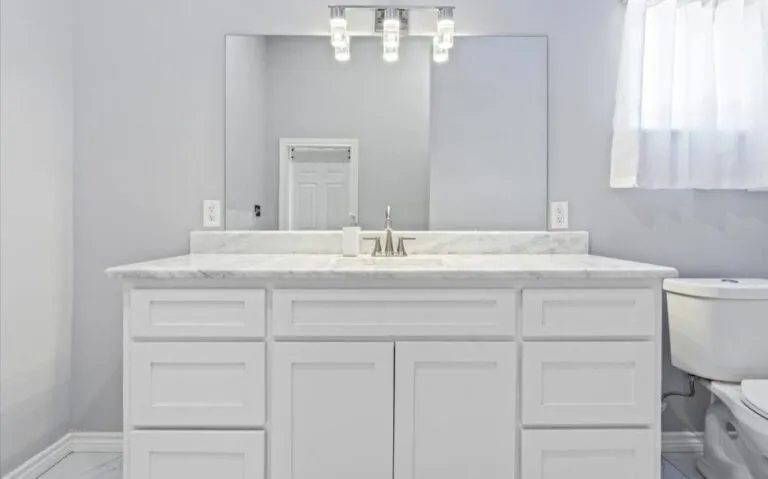 19 409 E Walnut 21 850x530 1 768x479