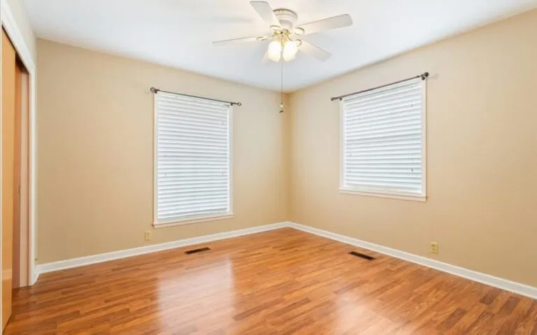 21 1016 E Franklin St 16 850x530 1 768x479