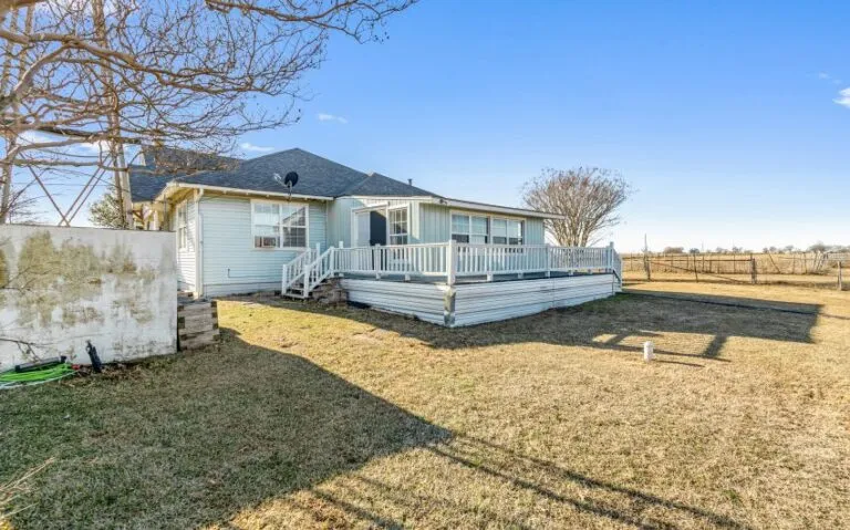 23 8950 State Hwy 171 N 1 850x530 1 768x479