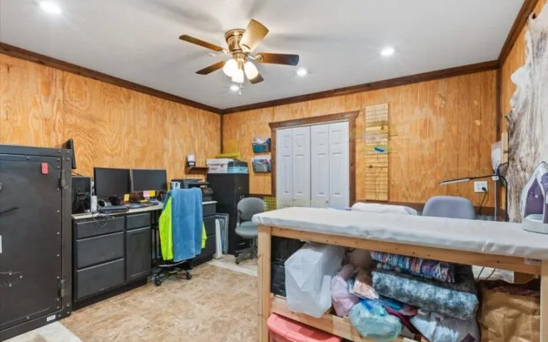 26 1624 HCR 2302 S 31 Copy 850x530 1 768x479