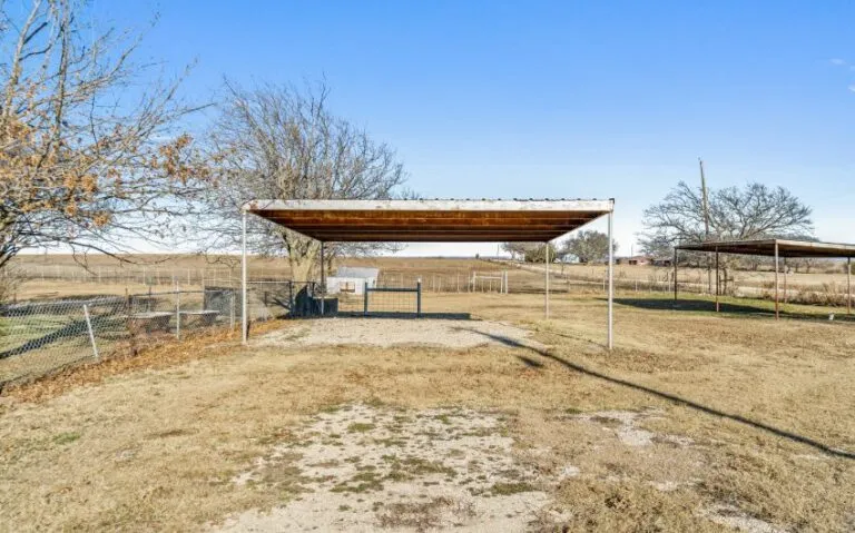 28 8950 State Hwy 171 N 2 850x530 1 768x479