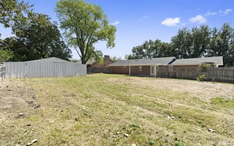 29 1001 Corsicana 30 mls 850x530 1 768x479