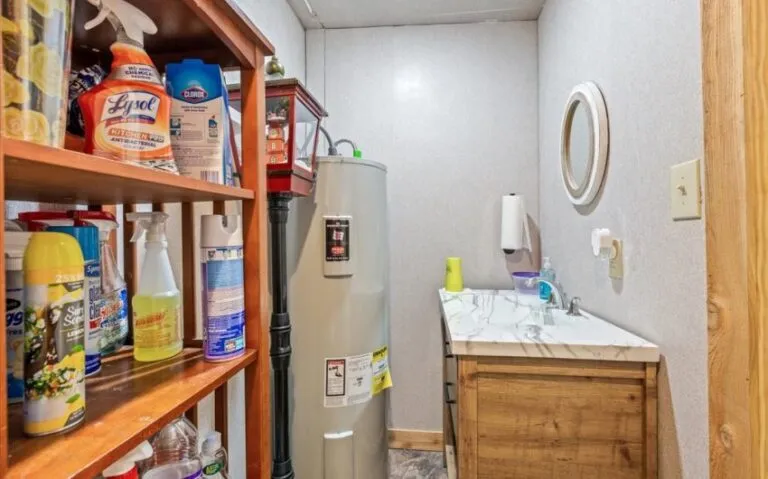 30 115 E Franklin 23 850x530 1 768x479