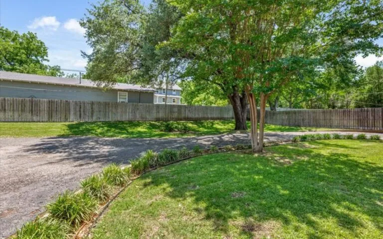 30 320 Carr St 27 850x530 1 768x479