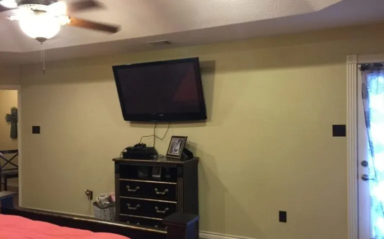 311 HCR 3110 Master bedroom south wall 850x530 1 768x479