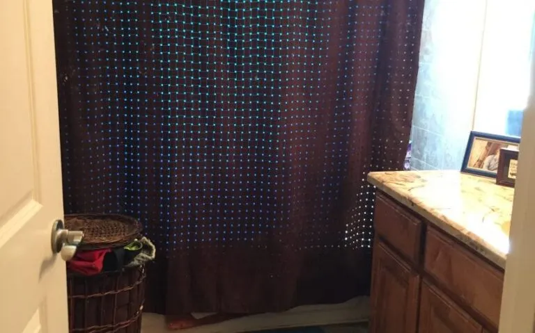 311 HCR 3110 N Boys bathroom e1506032834129 850x530 1 768x479