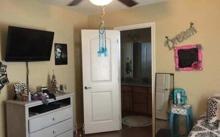 311 HCR 3110 N Gracies room other way 850x530 1 768x479