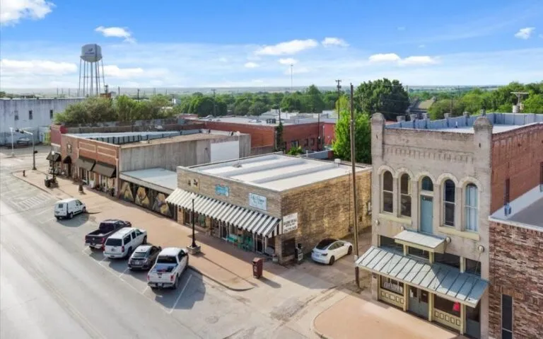 35 115 E Franklin Drone 850x530 1 768x479