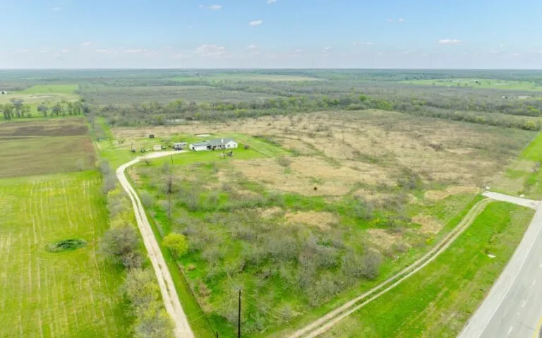 Exterior 6 850x530 1 768x479