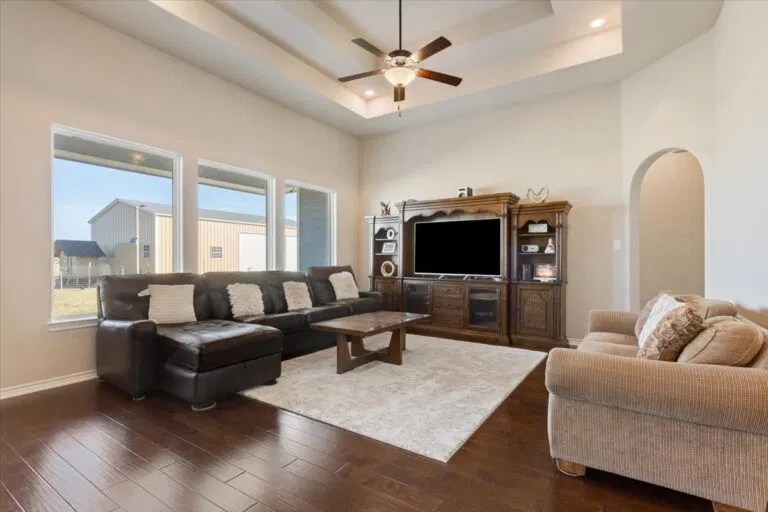 09 397 HCR 2341 12 768x512