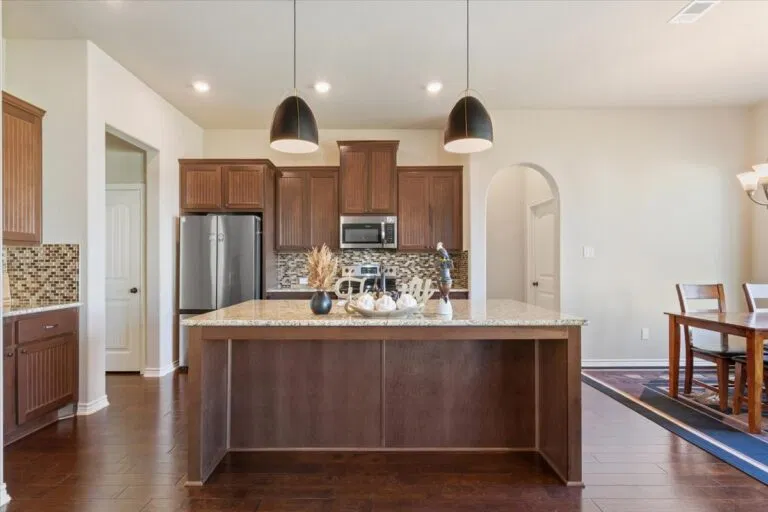 12 397 HCR 2341 16 768x512